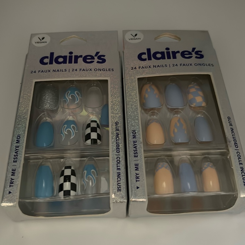 2pcs Claire’s Faux Nails Short Square Multicolor Design W/Glue(Brand New)